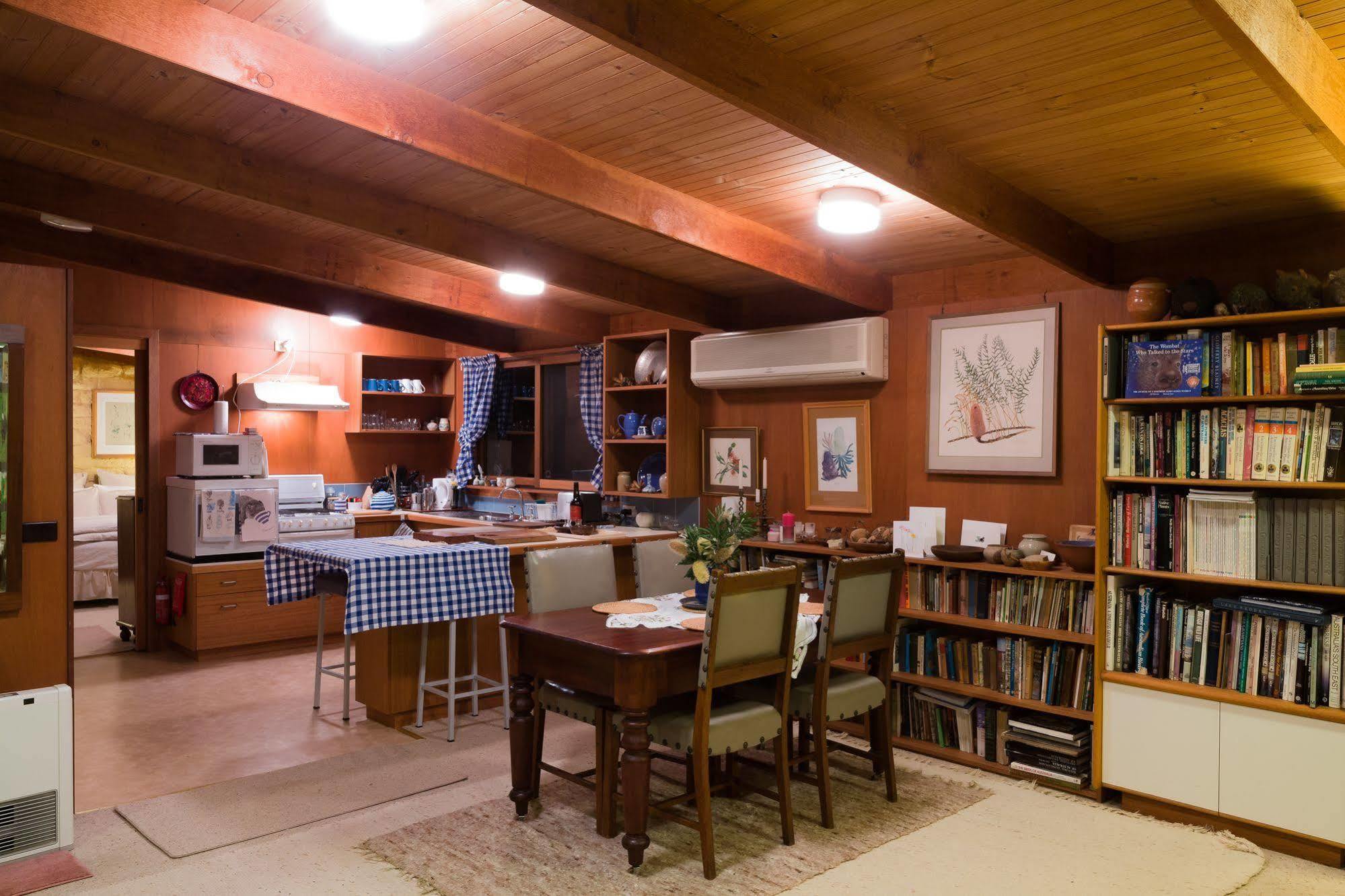 The Burrow At Wombat Bend Villa Dixons Creek ภายนอก รูปภาพ